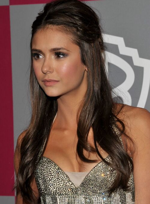 Nina Dobrev